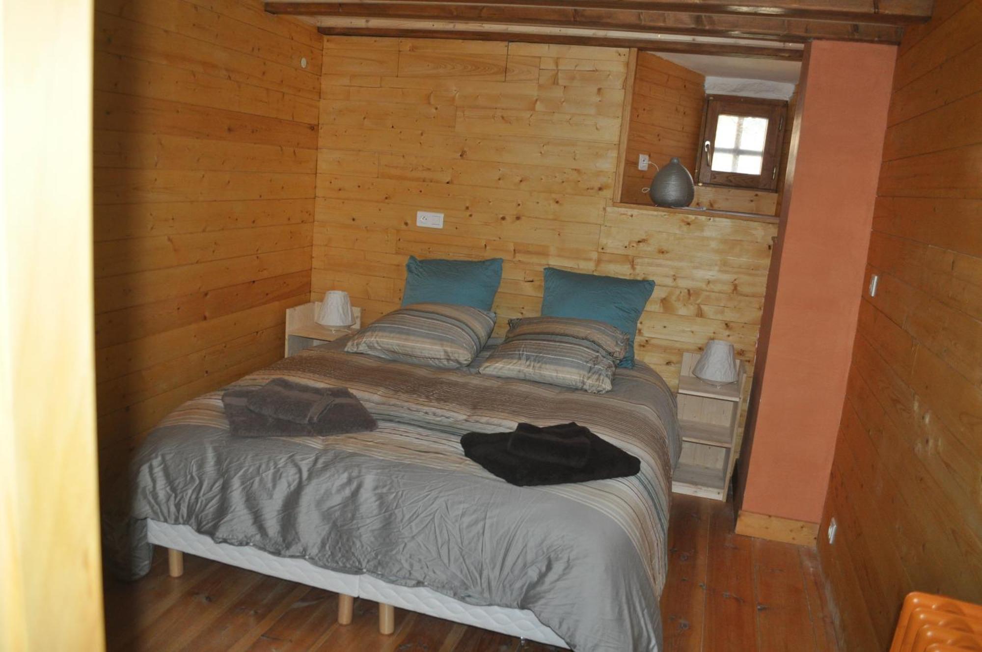 Eco Gite La Grange Fos Szoba fotó